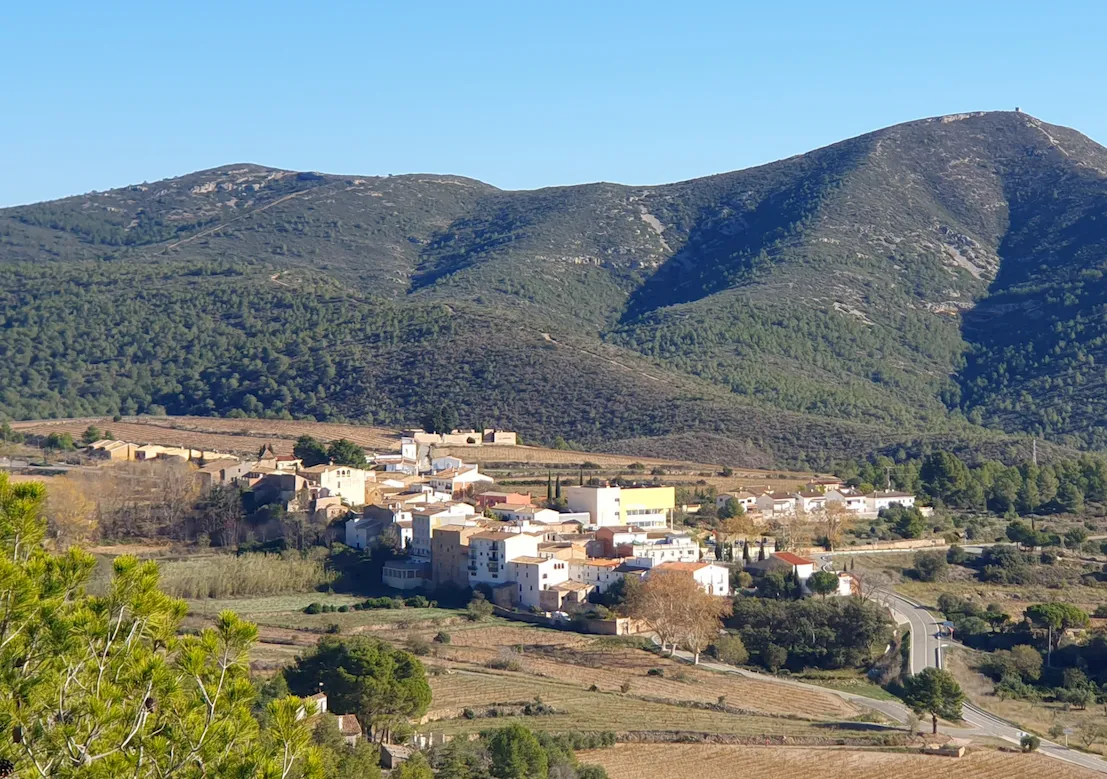 Uitzicht vanaf Cal Guixater over de Serra del Montmell