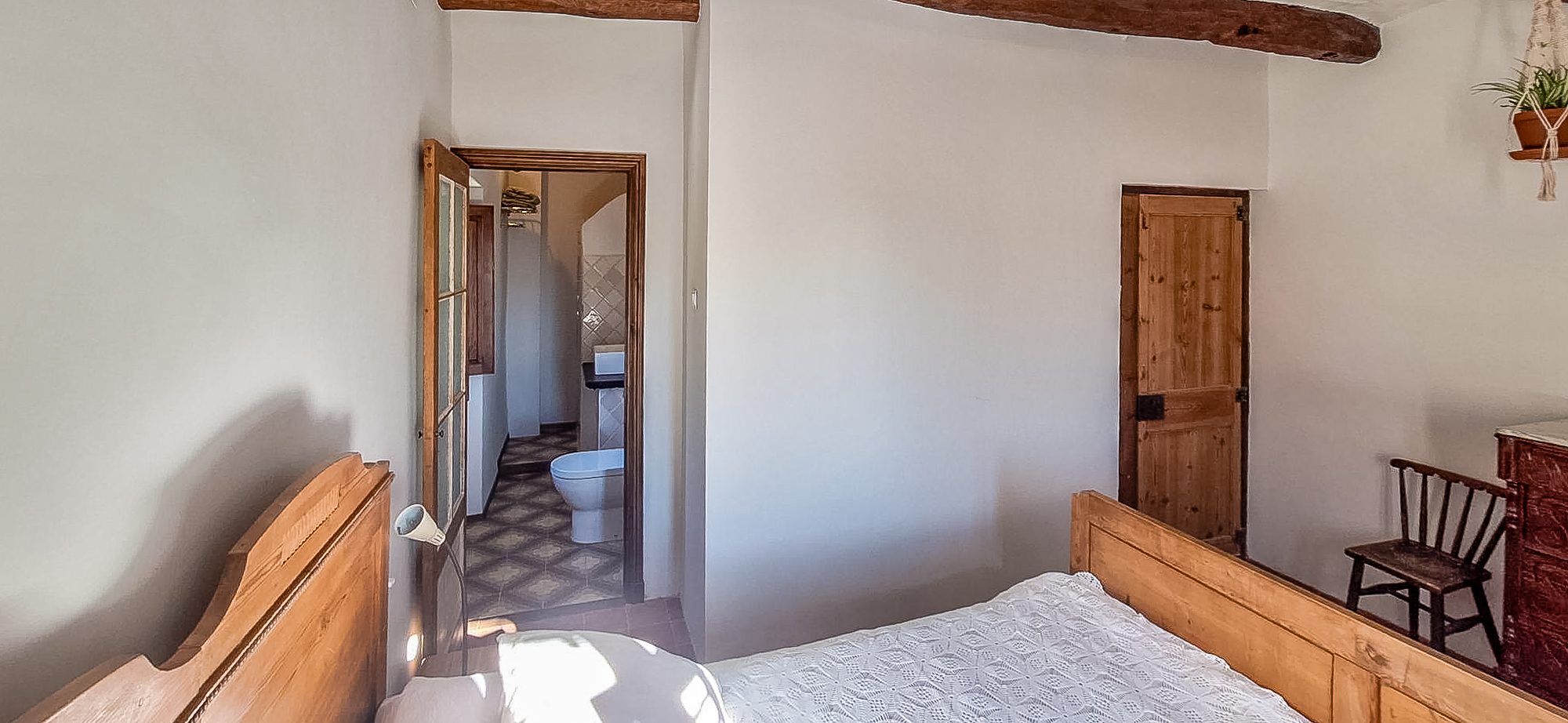 Bedroom Other Angle Cal Guixater 1