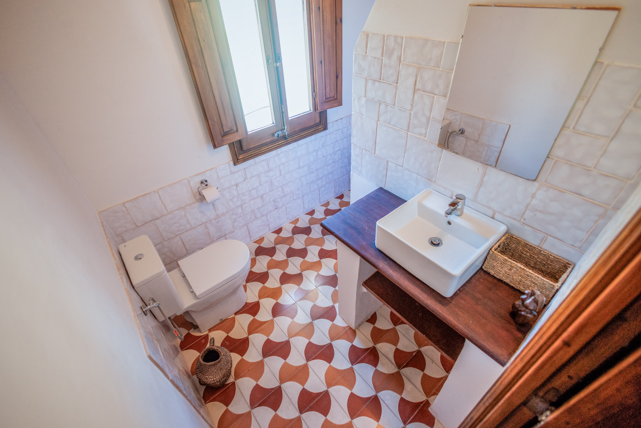 Bathroom Cal Guixater 3